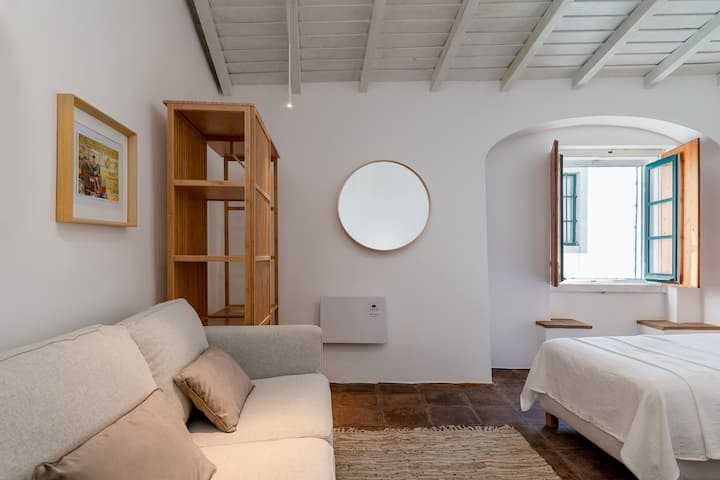 Quarto duplo ou individual em Évora