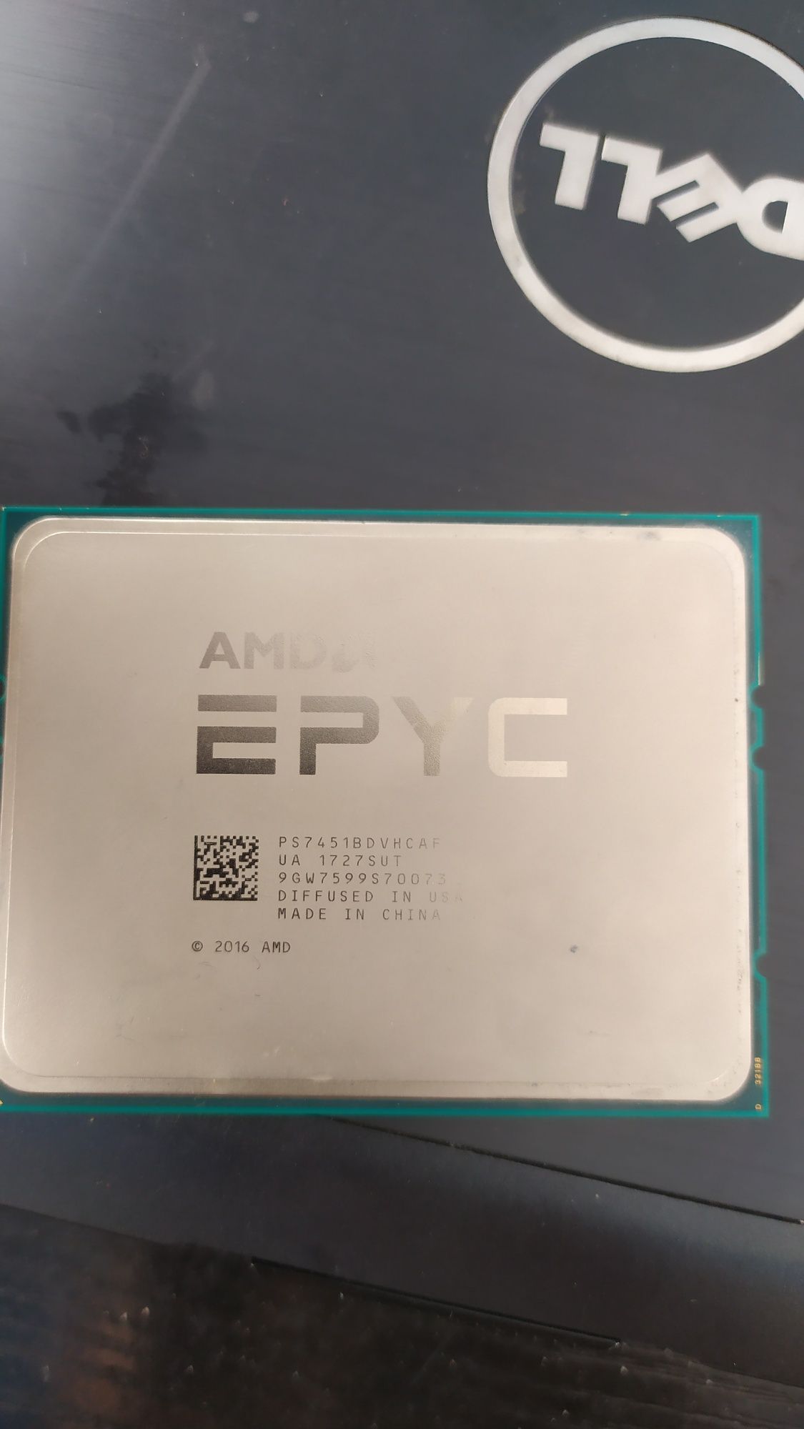 Продам процесор AMD EPYC 7451