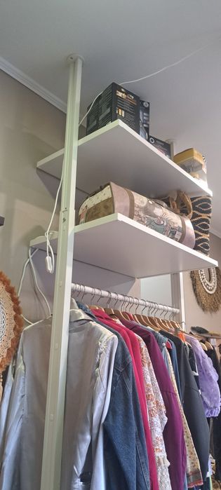 Roupeiro aberto Ikea