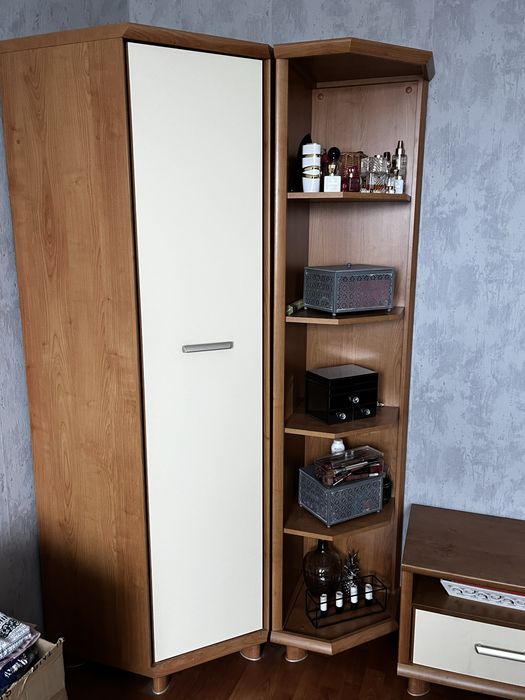 Szafa narożna, komplet mebli, pólki drewniane, zestaw młodzieżowy