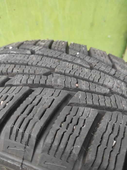Продам зимові шини Nokian Nordman RS2 205/60 R16 96R XL (4 шт)