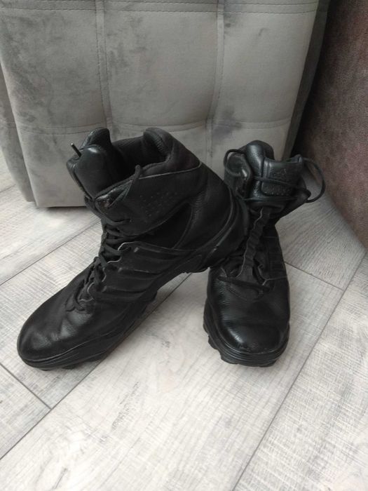 Ботинки Adidas 43 р. нат .кожа