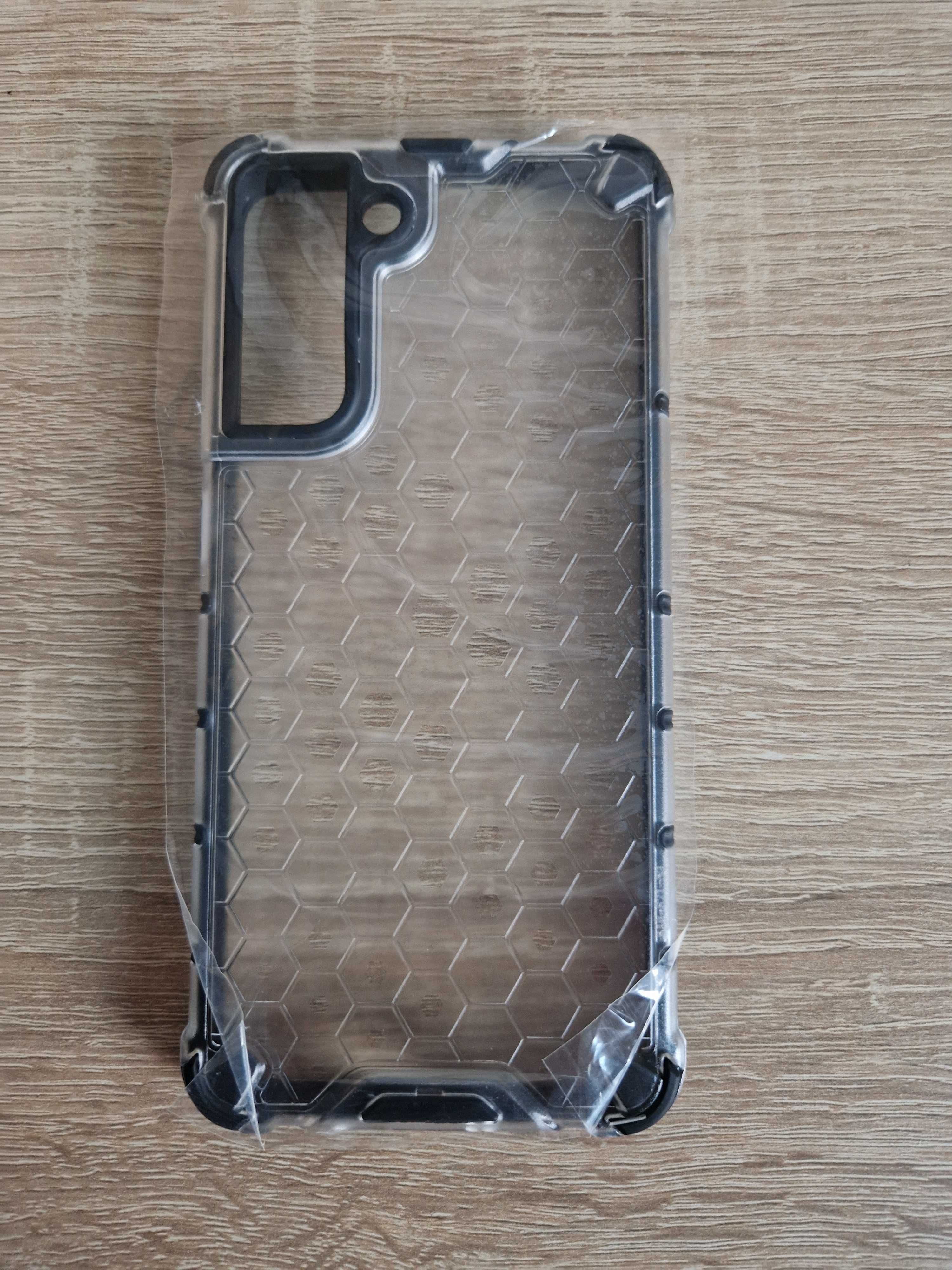 Etui oraz szkła w ofercie Samsung Galaxy S21