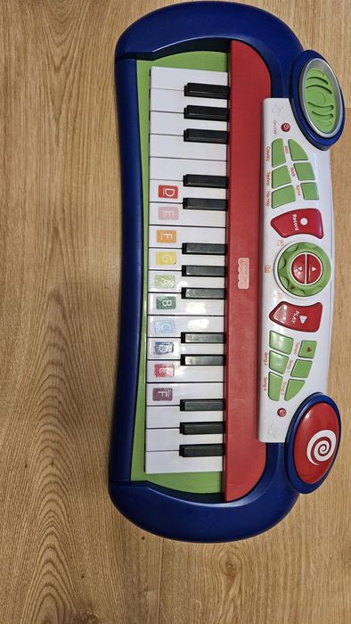 3 zabawki: Fisher price pianino organy+gitara grająca+klawiatura edu