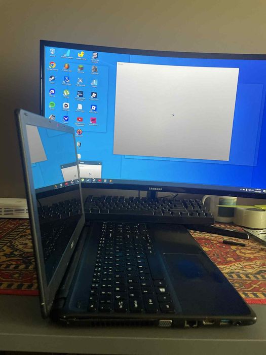 Laptop acer aspire E1