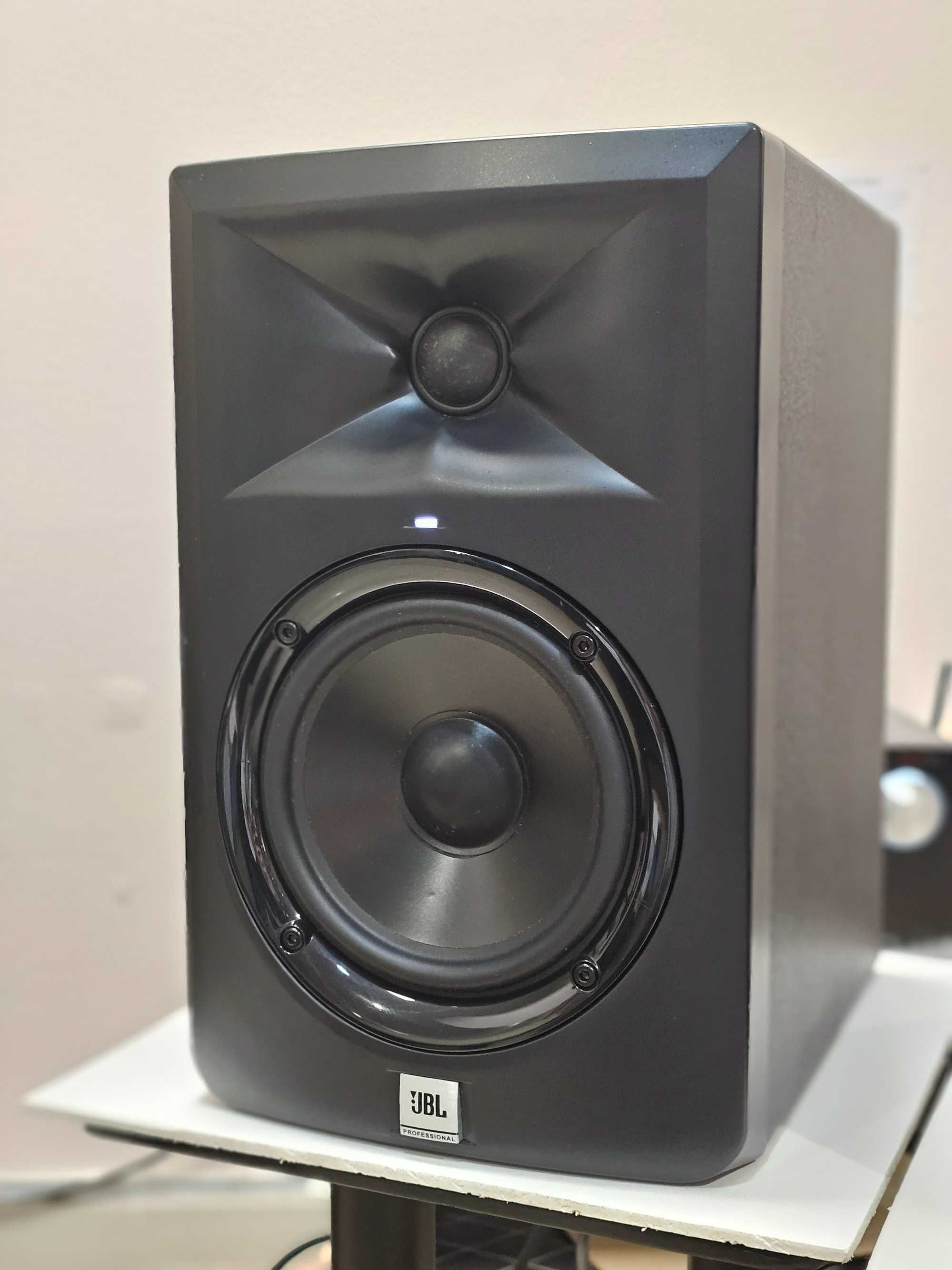 Акустика активна JBL LSR305 164W ВЧ-1", НЧ-5" студійні монітори (пара)