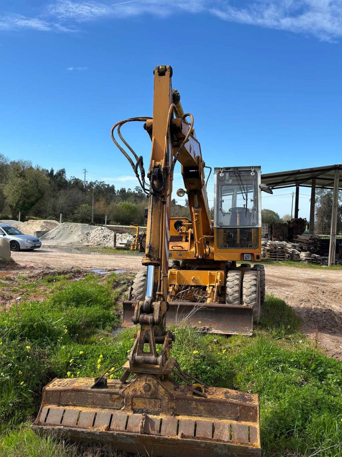 Giratória Liebherr 900
