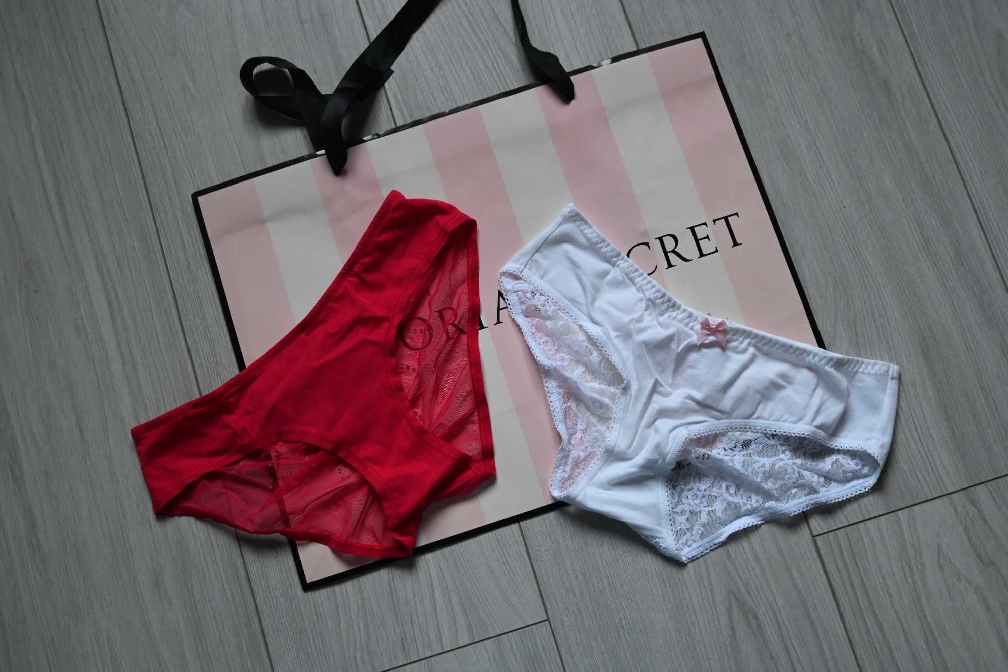 Victoria's Secret трусики,  цена за двое трусиков, новые, оригинал