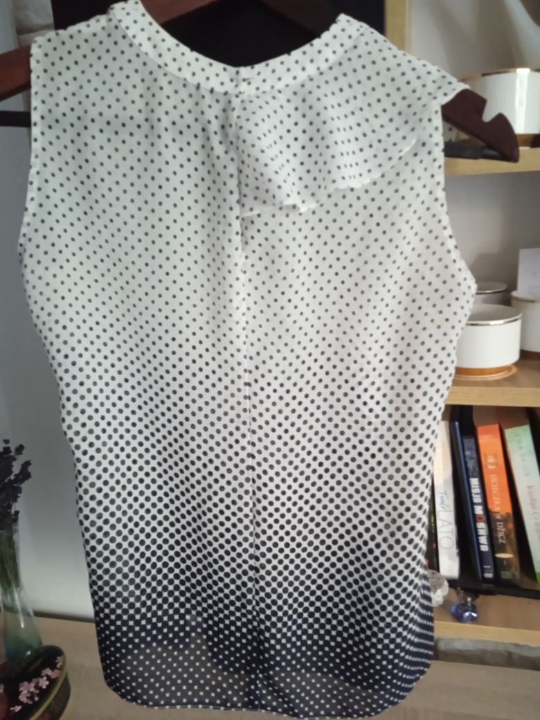 Bluzka damska na lato bez rękawów Malecka Fashion