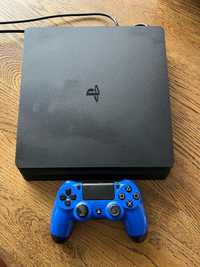 Playstation 4 em excelente estado com comando original