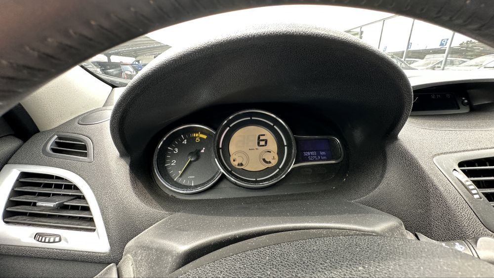 Megane em excelente estado