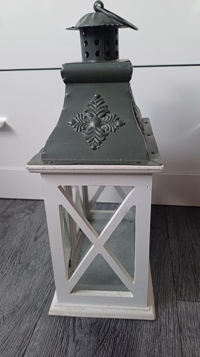 Lampion latarenka biała