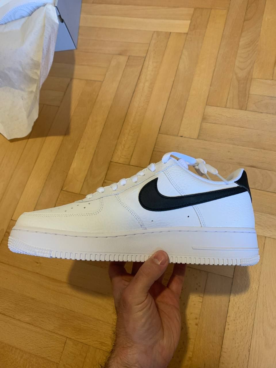 Nike Air Force 1 07 White Black