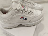 Кожаные кросовки    FILA  38 размер