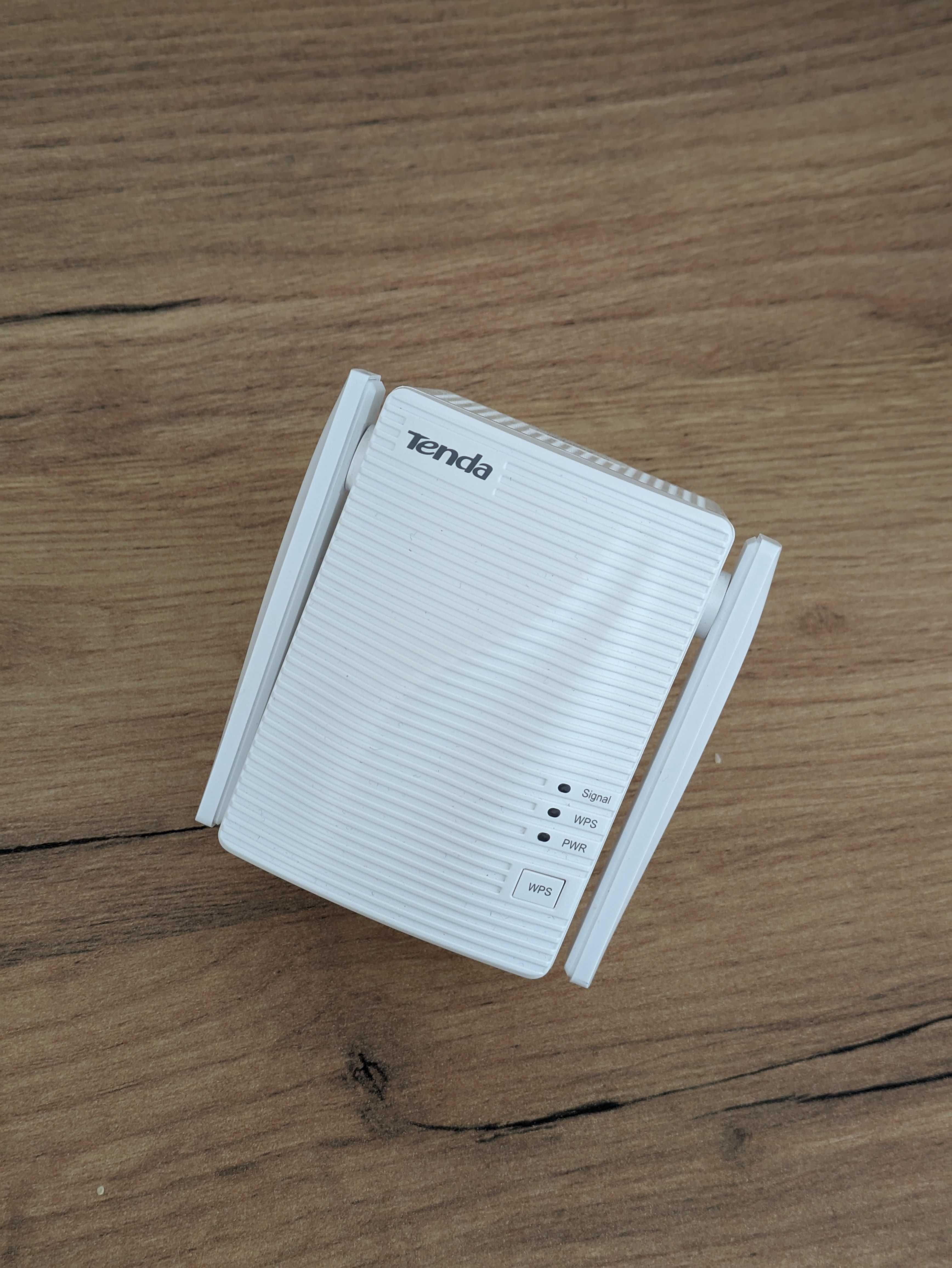 Tenda AC1200 WiFi repeater