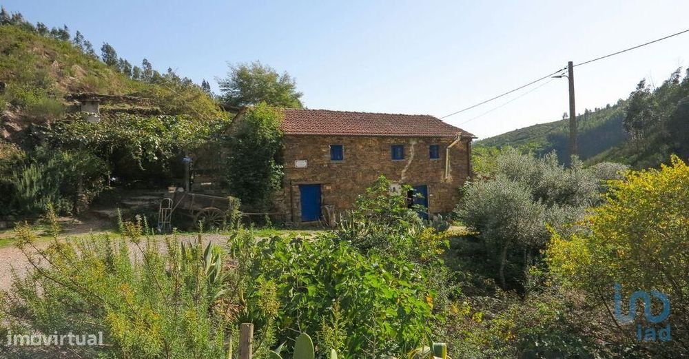 Quinta T5 em Figueiró dos Vinhos e Bairradas de 330,00 m2