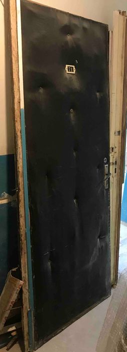 Продам чи обміняю на будматеріали вживані вікна/двері