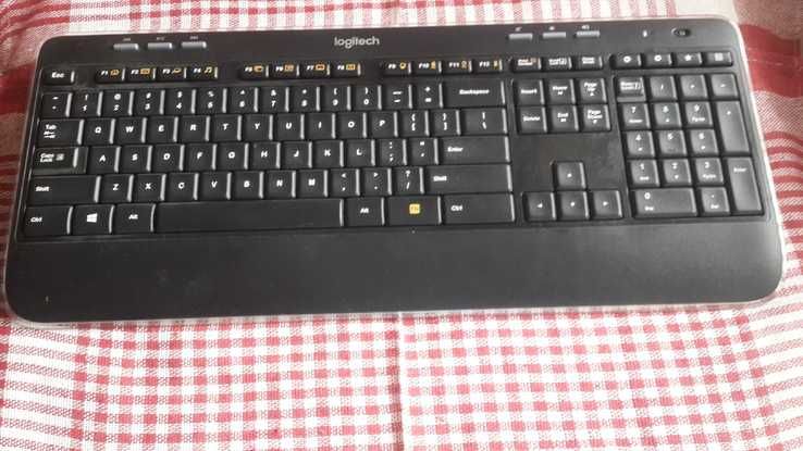 Безпровідна клавіатура Logitech K520