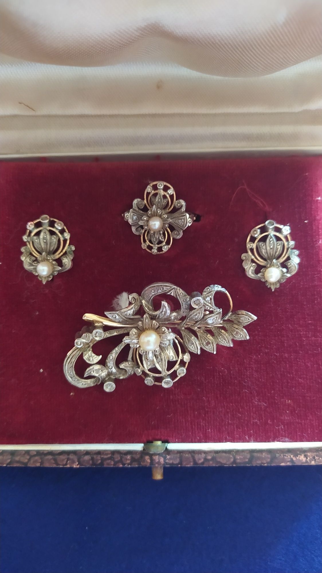 Conjunto de prata com ouro