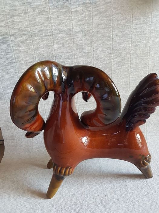 Статуетка Баран. Майоліка. Васильковський майоліковий завод. Рарітет.