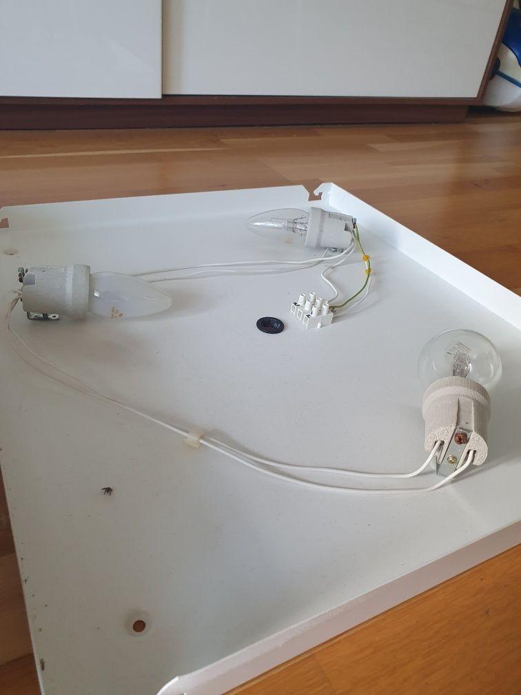 Drewniany plafon sufitowy 50x50 szkło mleczne