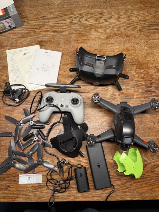 Dron Dji FPV COMBO - komplet, mało używany