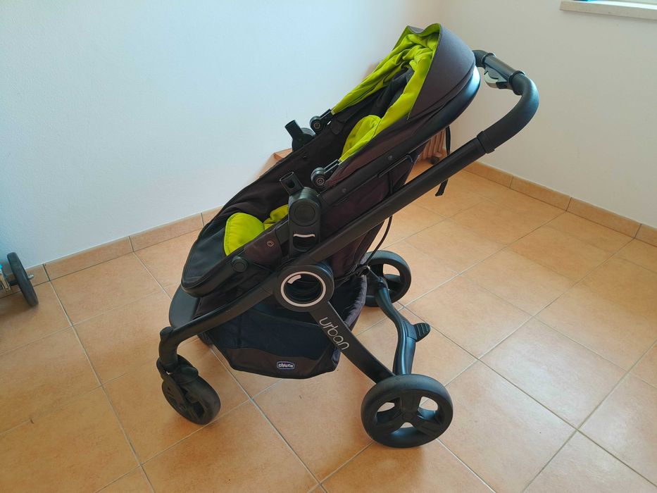 Carrinho trio Chicco Urban