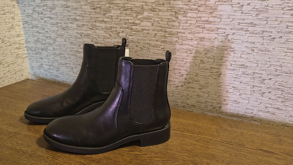 Черевики жіночі Челсі. 39 розмір.