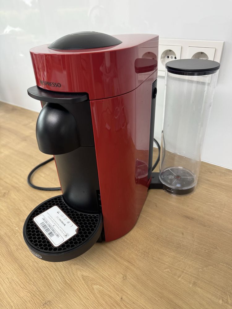 Ekspres kapsułki Nespresso Vertuo DeLonghi ENV150.R czerwony (P)