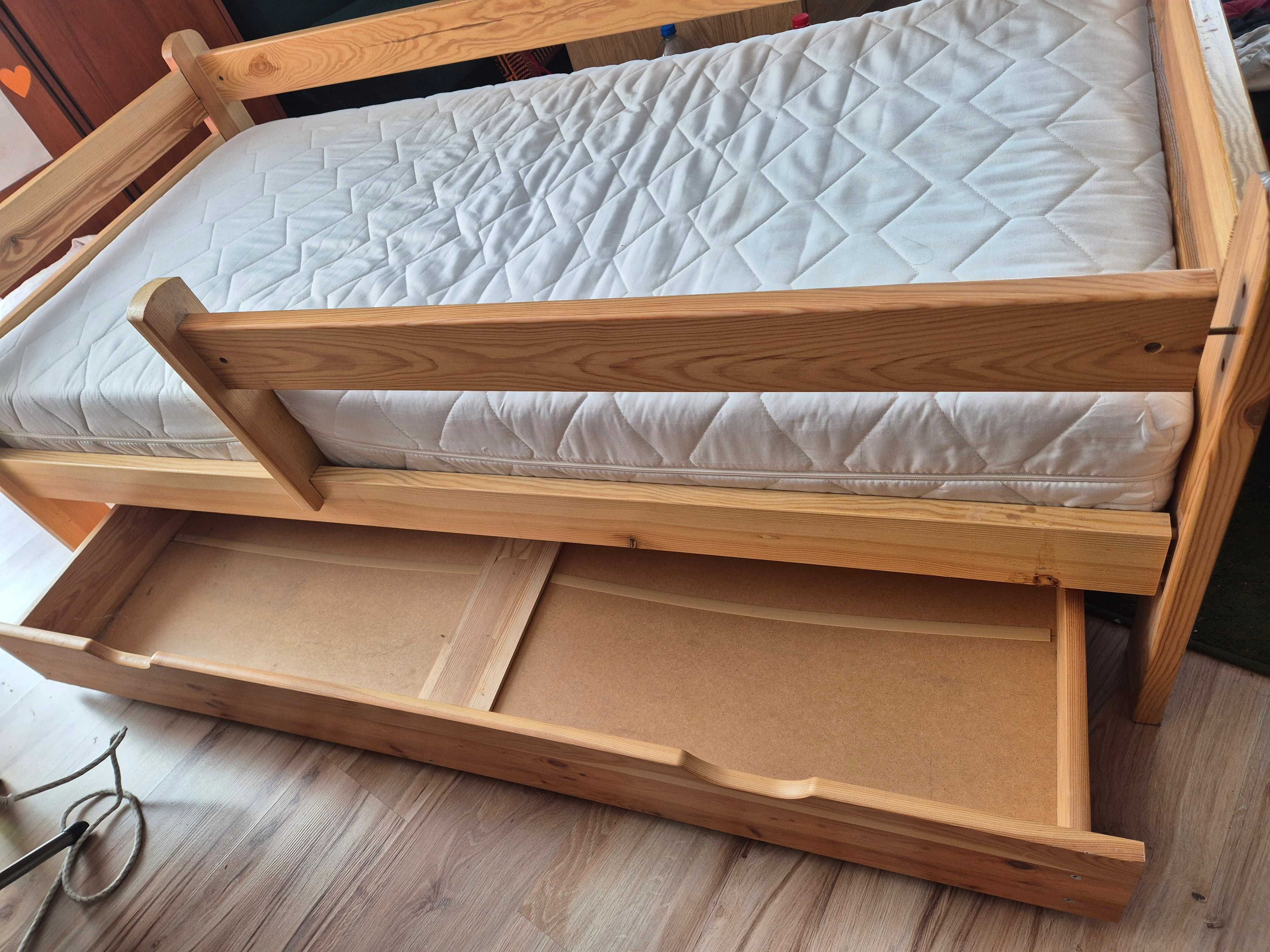 Łóżko dziecięce 160x80 z materacem
