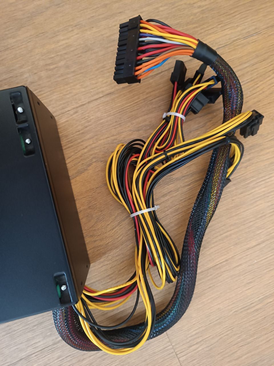 Блок живлення VINGA PSU-500-12