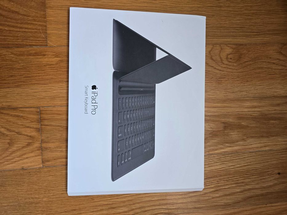 Apple iPad Pro Smart Keyboard Model A1636 MNKT2F