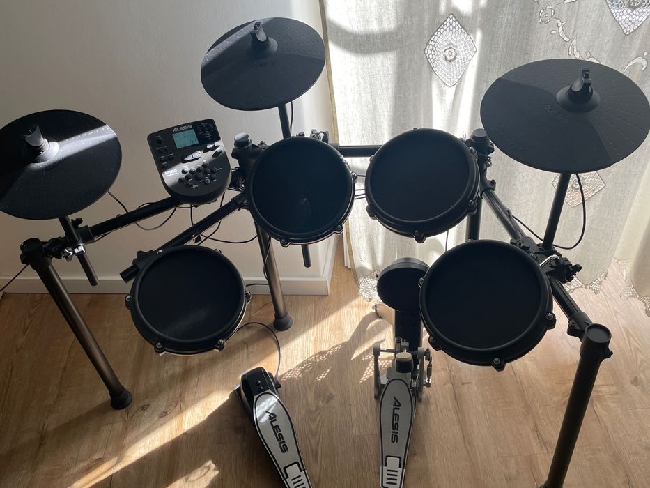 Bateria elétrica Alesis Nitro Drum Mesh Kit