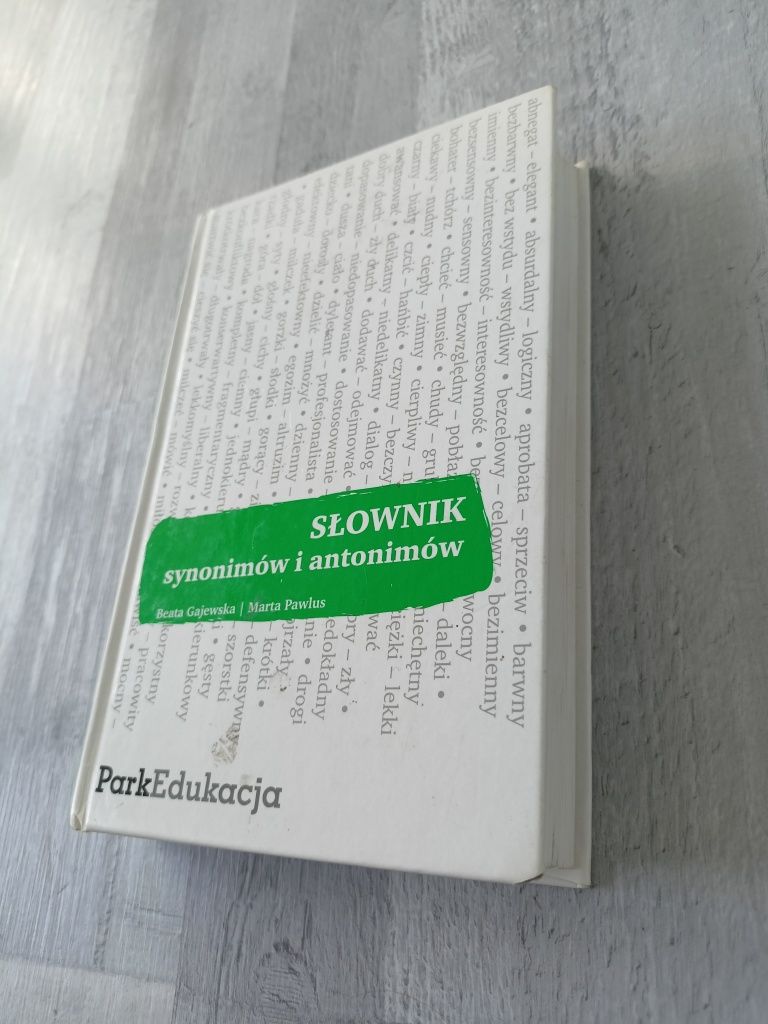 Słownik synonimów i antonimów