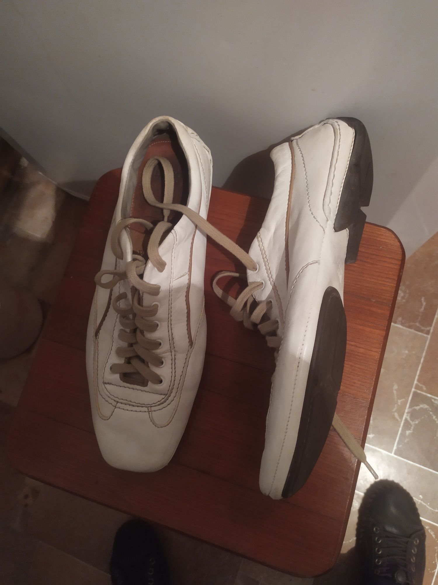 Продам туфли , мокасины hugo boss 43  hugo boss