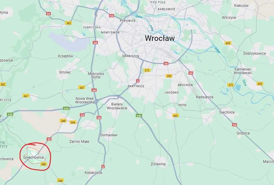 Garaże + plac do wynajęcia – Gniechowice | 5 min od A4