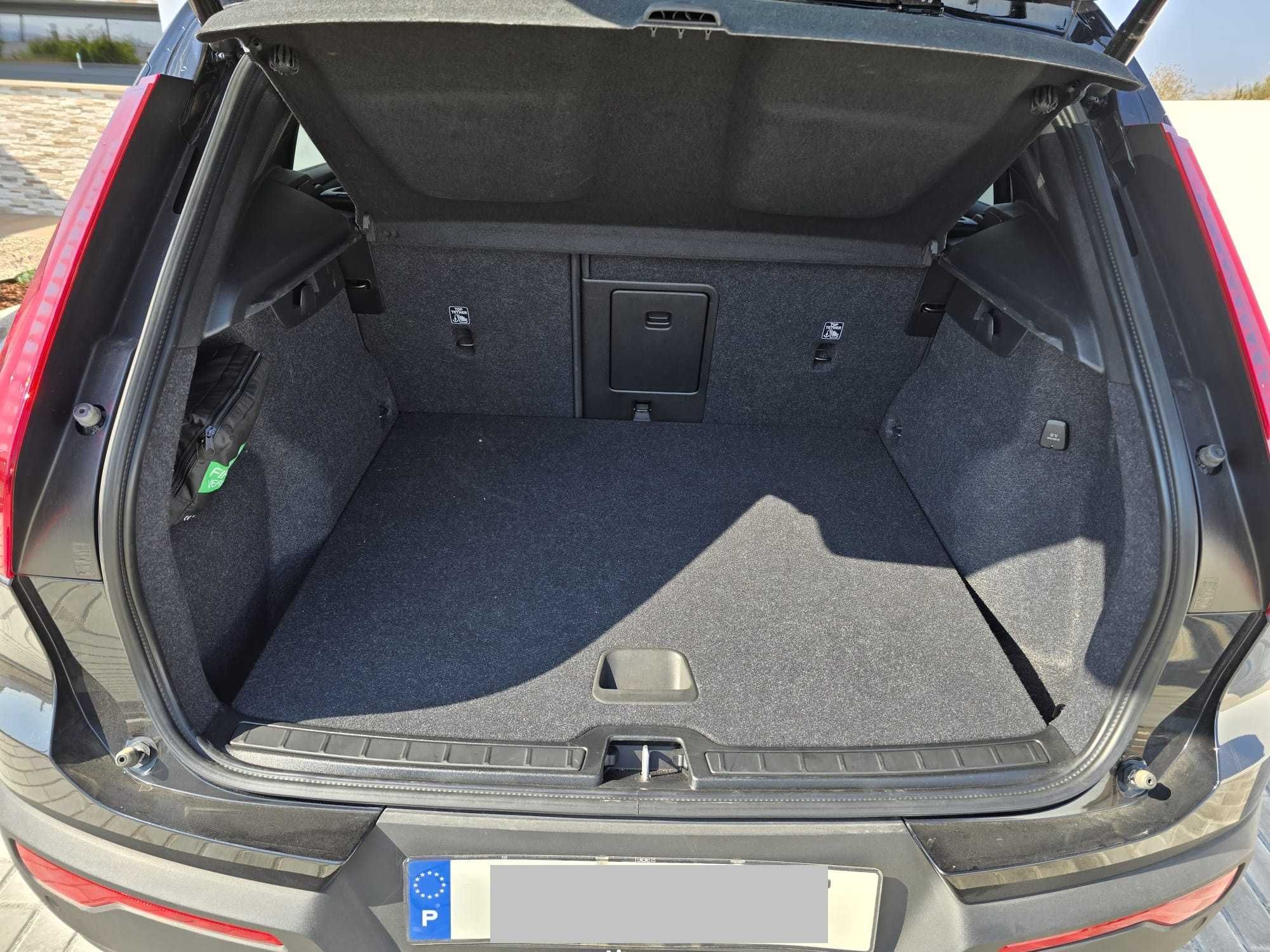 Volvo XC 40 1.5 T4 PHEV Plus Dark