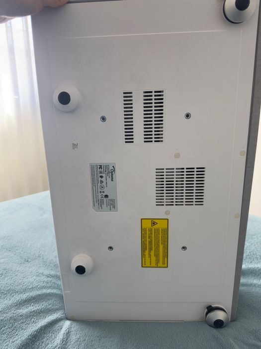 Optoma CinemaX P2 — para peças / não funciona — com comando e cabo64286655599105121