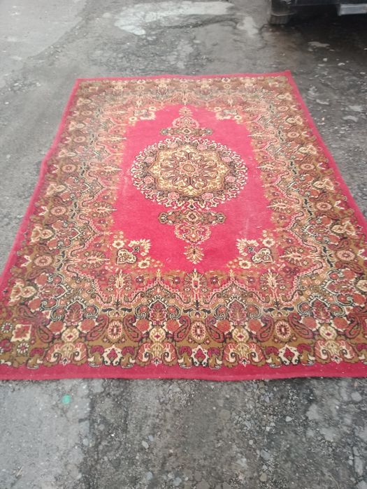Продам ковры 90-х годов