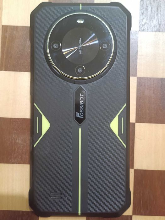 FOSSiBOT F105 4/64 в чудовому робочому стані