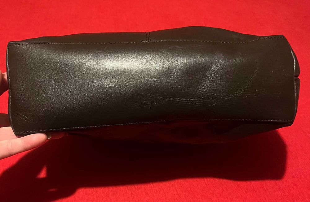 Стильная качественная сумка из натуральной кожи Azure 27*20*9 в идеале