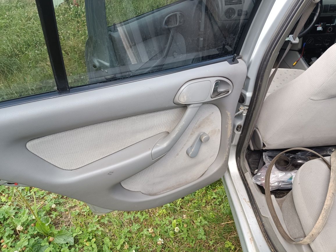 Volkswagen Pointer 1.8 газ бенз