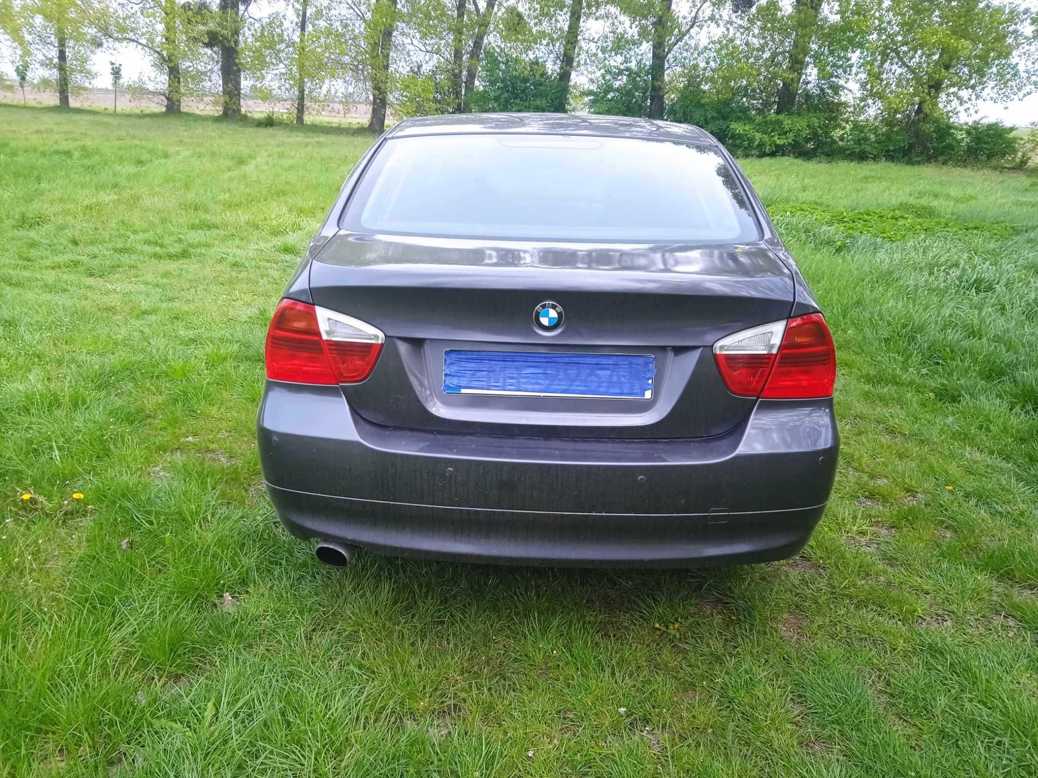 BMW E90  2005rok