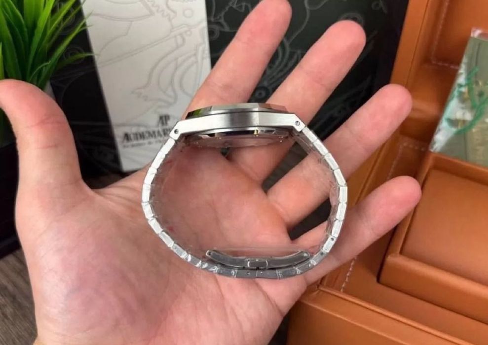 Часы наручные audemars piguet royal oak черный