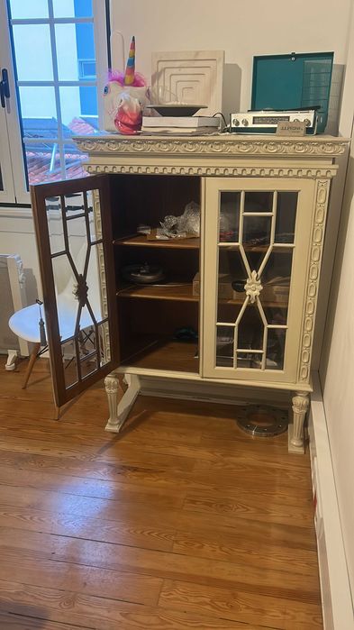 Conjunto 2 cristaleiras vintage clássicas