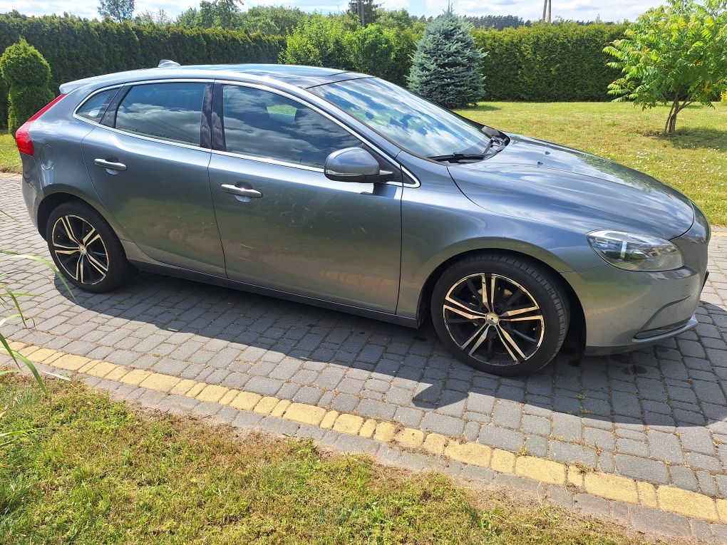 Volvo v40 , 2015 r.