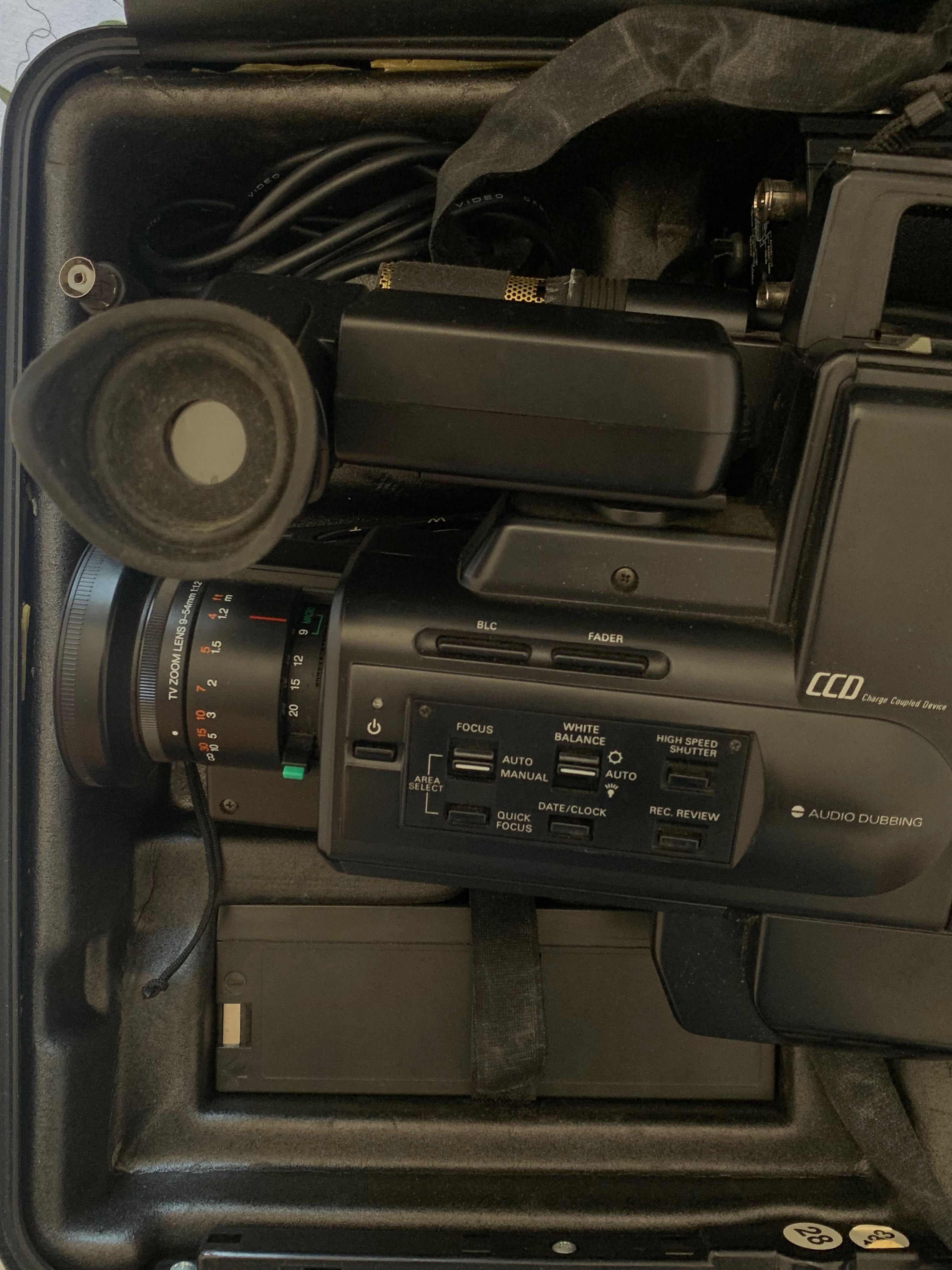 VHS Video Camera Grunding
