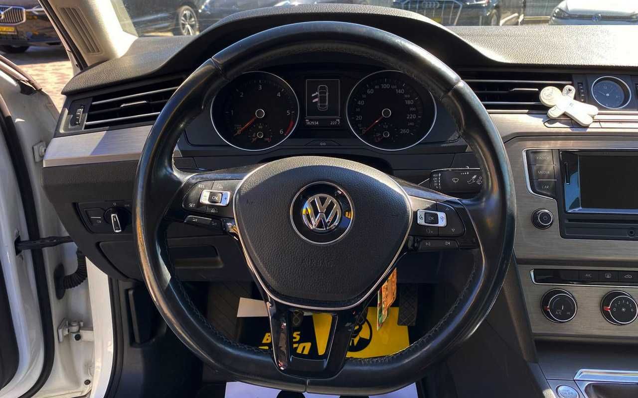 Volkswagen Passat TDI 2015