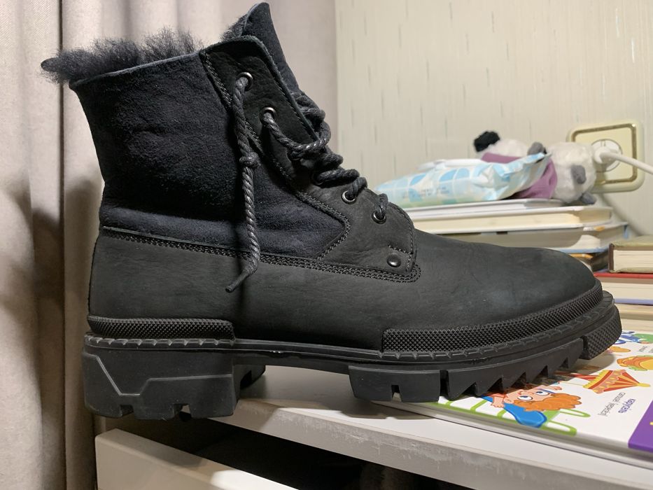 Продам Ботинки Carlo Pazolini