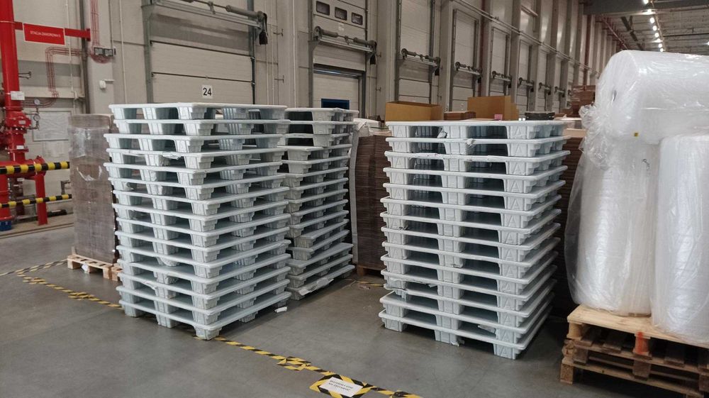 Palety styropianowe 100x120 oblane plastikiem ( 3 zł szt. )